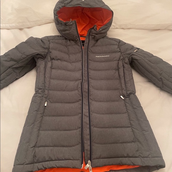 NWOT PEAK PERFORMANCE Grey outdoor duck down jacket - Picture 4 of 13